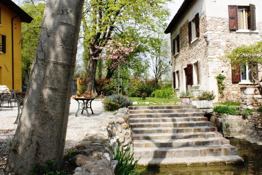 Agriturismo Villa Dei Mulini Вольта-Мантована Экстерьер фото