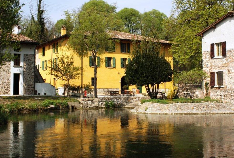 Agriturismo Villa Dei Mulini Вольта-Мантована Экстерьер фото